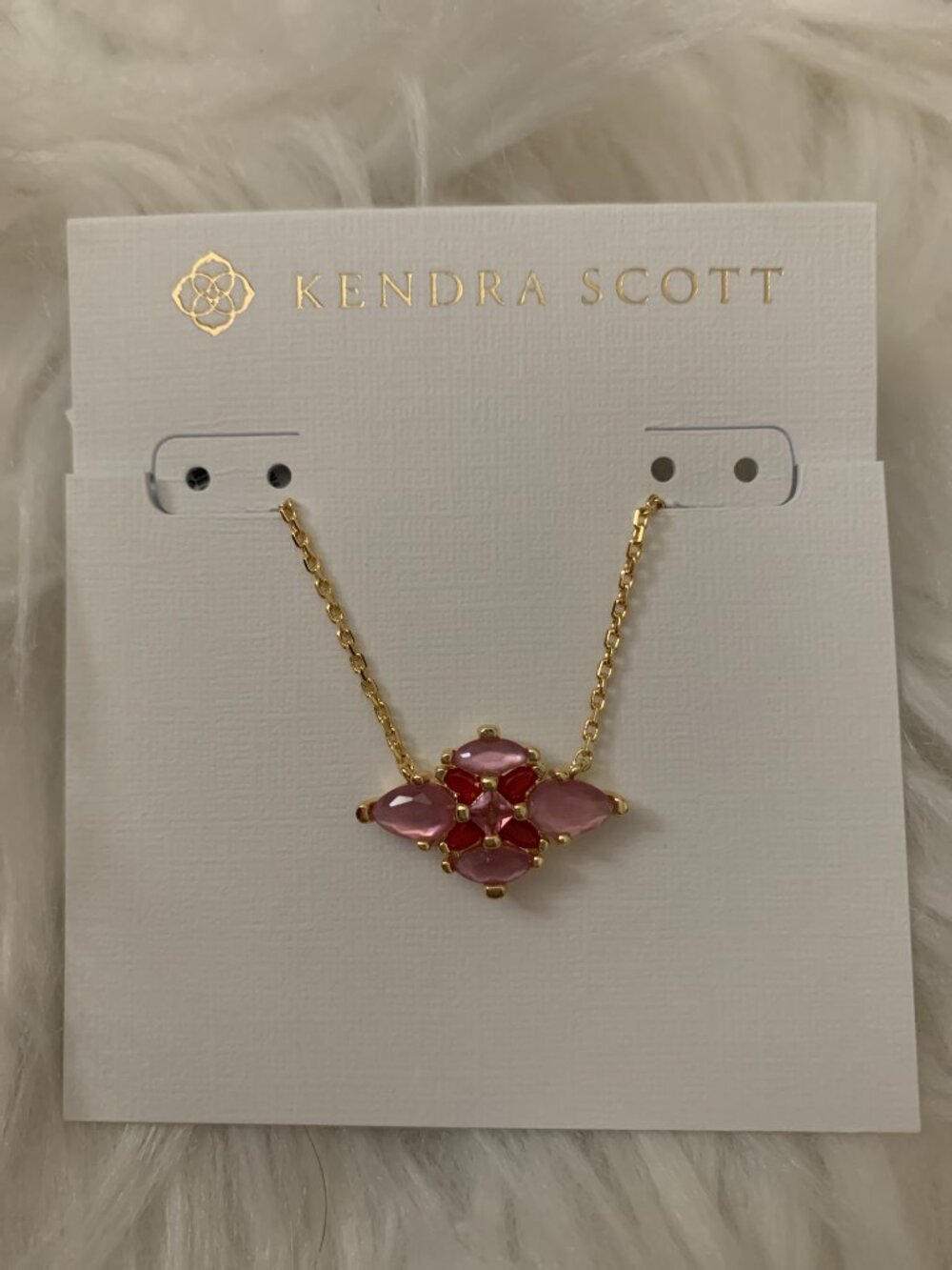 KENDRA SCOTT Abbie Gold Crystal Short Pendant Necklace - Picture 2 of 3